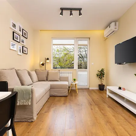 Serene Living In The Heart Of