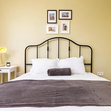 Serene Living In The Heart Of Apartment Plovdiv