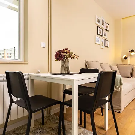 Apartment Serene Living In The Heart Of