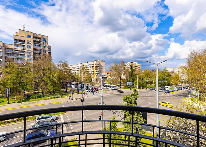 Daire Serene Living In The Heart Of By Flat Mаnager *